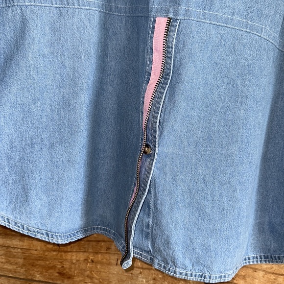 Sierra Pacific Denim Floral & Dragonfly Embroidered Top - Picture 6 of 14